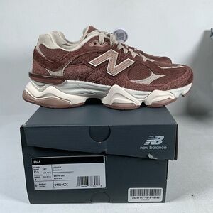 New Balance 9060 Men's Shoes  7.5 /woman’s 9 /Brown